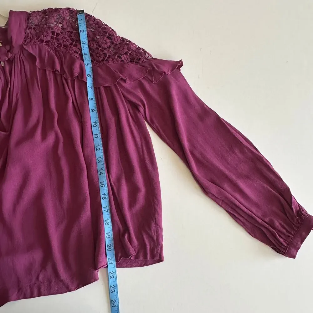 Free People Little Bit of Love Top Womens Medium Magenta Crochet Boho Ruffled